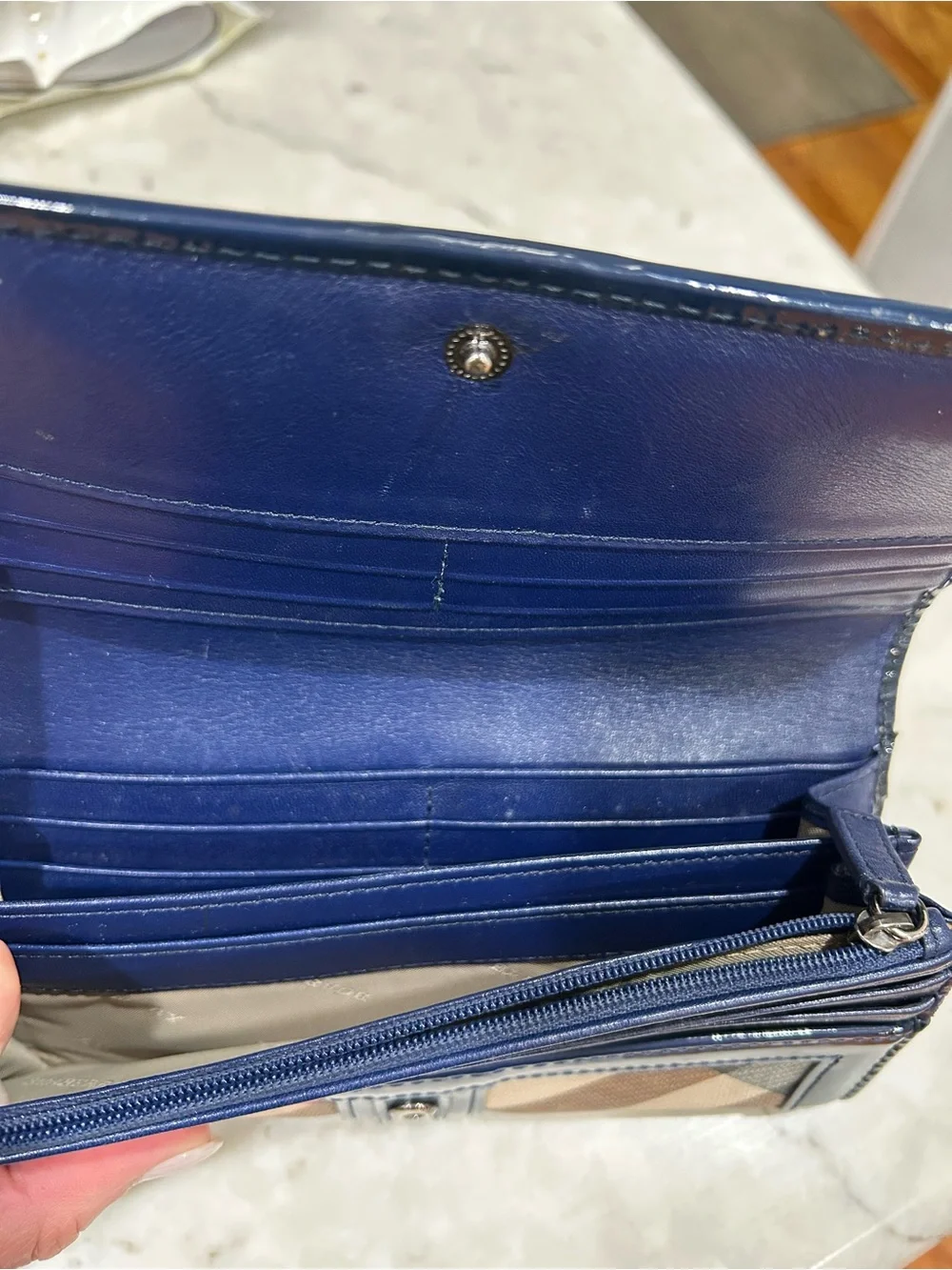 Burberry Beige Check Wallet with Navy Patent Trim - Picture 3 of 4
